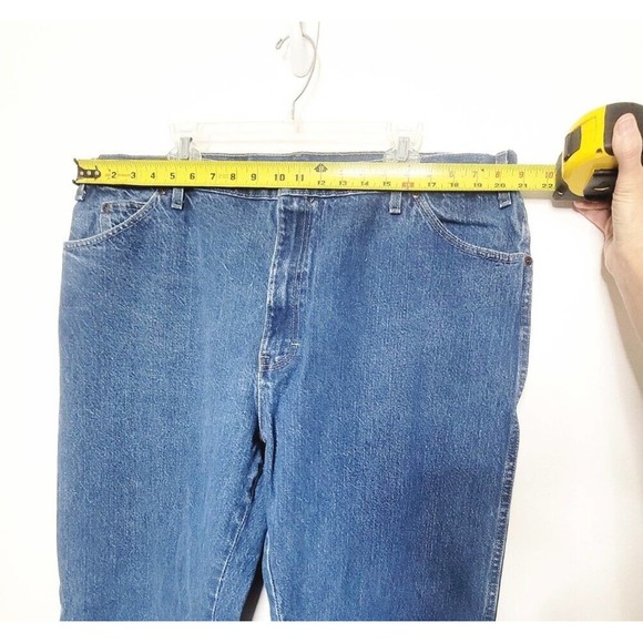 Dickies Straight Leg Jeans Mens Size 42x32 Medium Wash Denim Workwear Pants - Picture 3 of 8